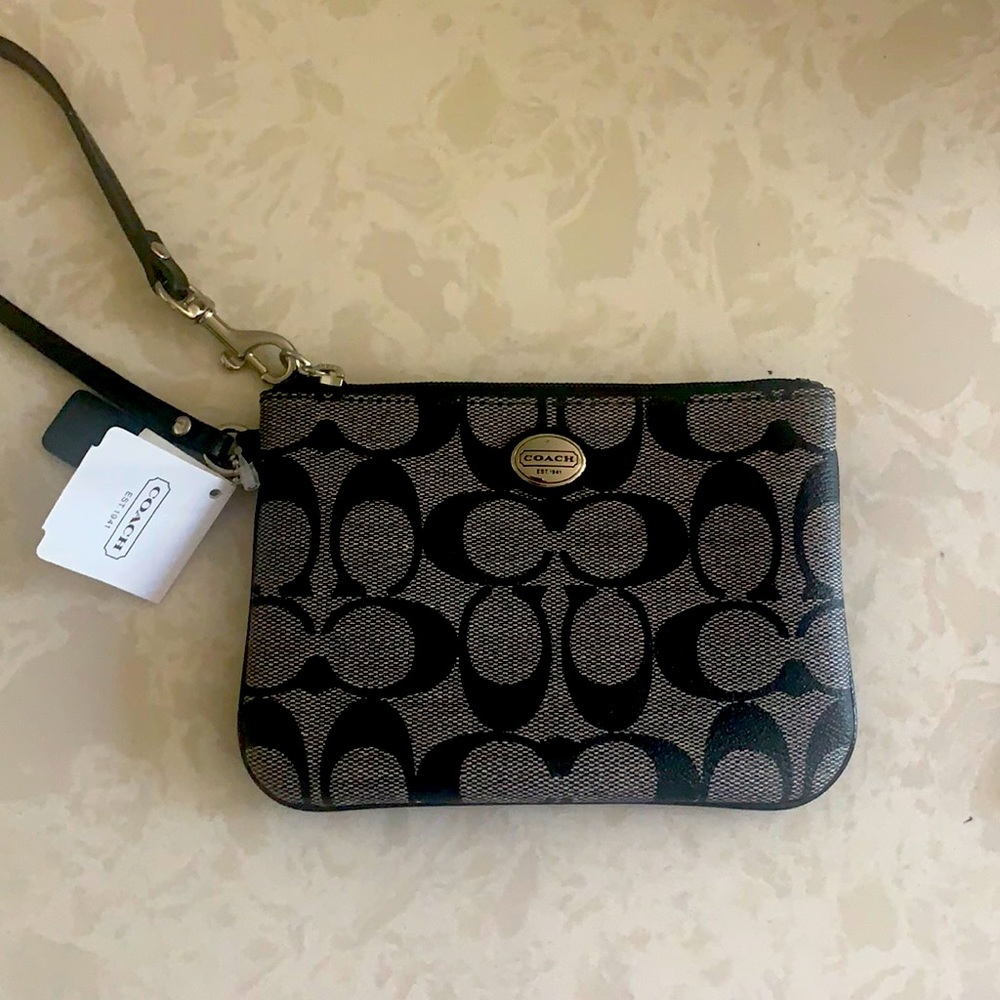 Coach Peyton Signature Sml Wristlet